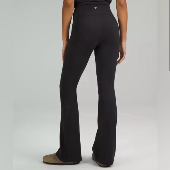 Lululemon Groove Pant - Picture 2 of 4